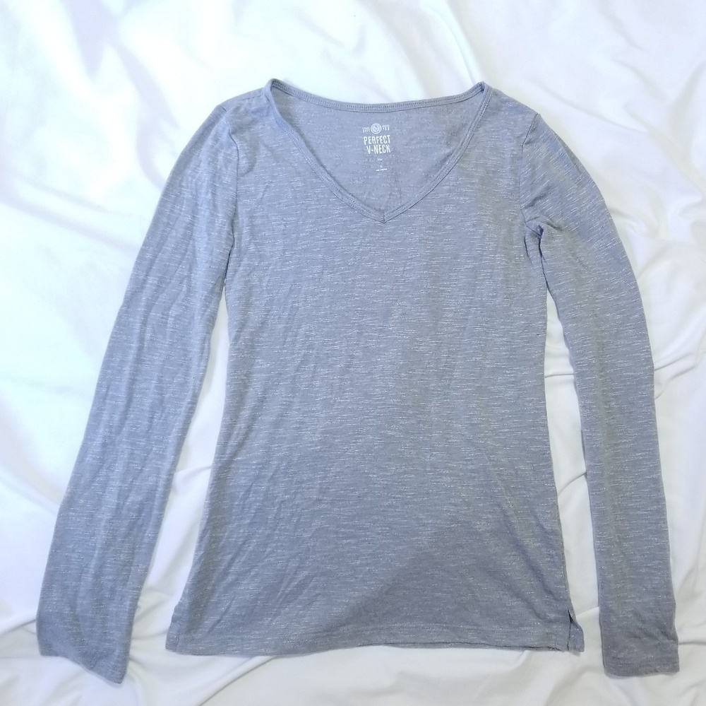 Fitted Grey Long Sleeve Tee